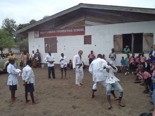 P-O observing trainees practicing judo