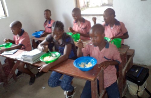 Kids eating in class